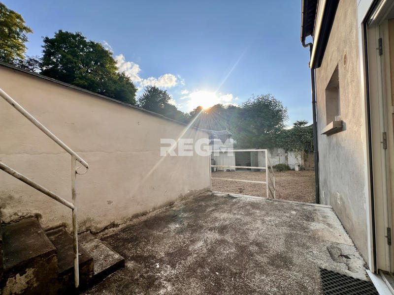 Maison - 90 m² - 3 pièces