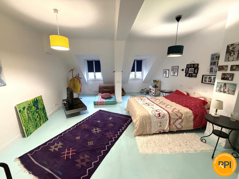 Appartement - 158 m² - 4 pièces