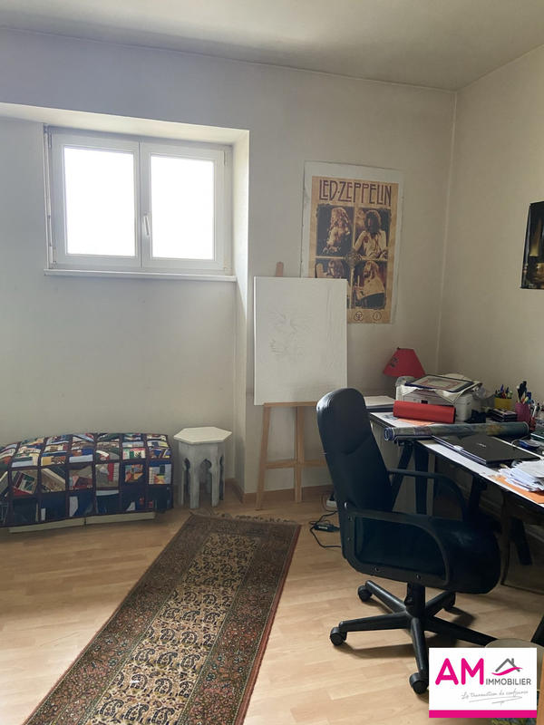 Maison - 220 m² - 9 pièces