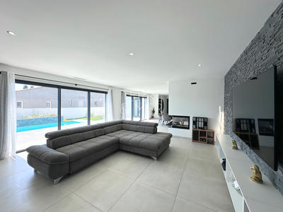 Maison - 170 m² - 5 pièces