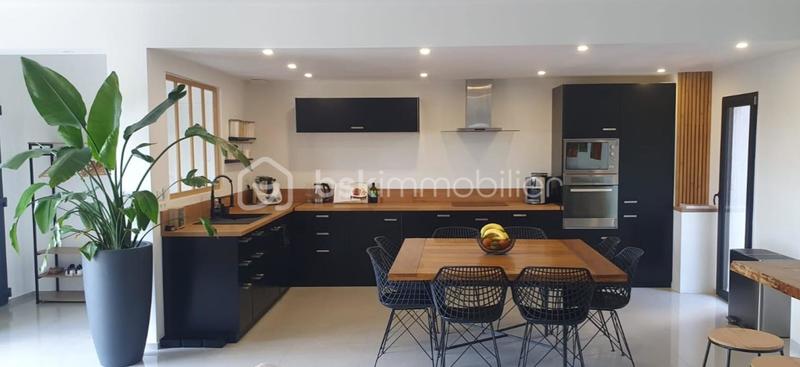 Maison - 150 m² - 6 pièces