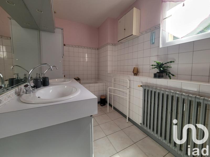 Maison - 450 m² - 10 pièces