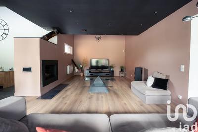 Maison - 350 m² - 8 pièces