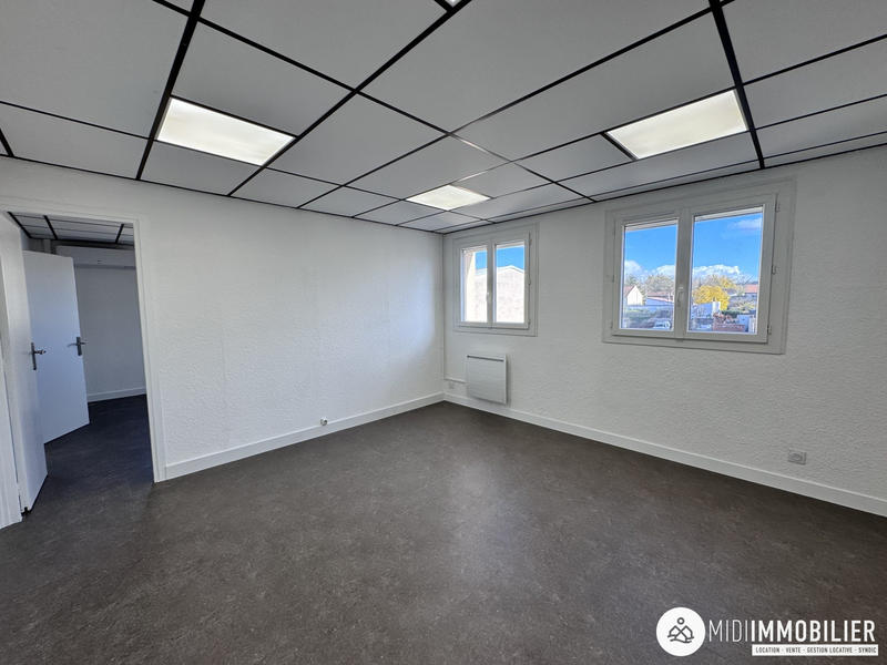 Bureau - 63 m² - 2 pièces