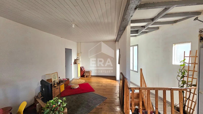 Immeuble - 6 pièces