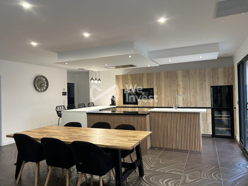 Maison - 144 m² - 6 pièces