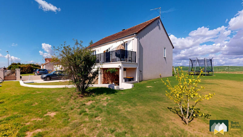 Maison - 110 m² - 5 pièces