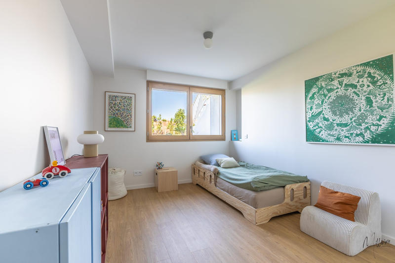 Maison - 187 m² - 7 pièces