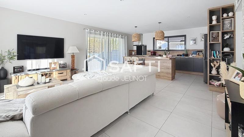 Maison - 108 m² - 5 pièces