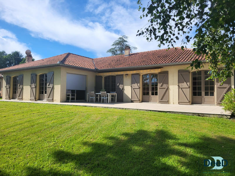 Maison - 143 m² - 4 pièces