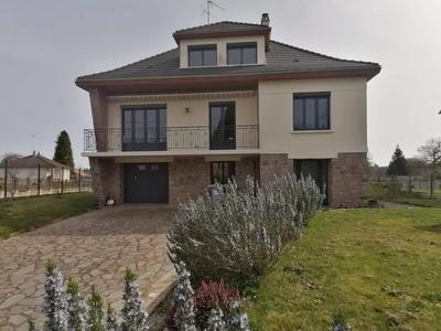 Maison - 161 m² - 6 pièces