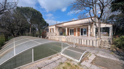 Villa - 172 m² - 5 pièces
