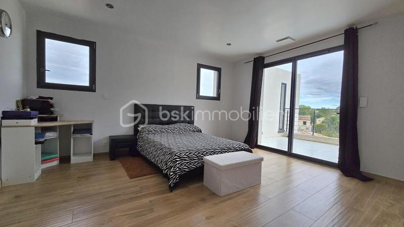 Villa - 188 m² - 6 pièces