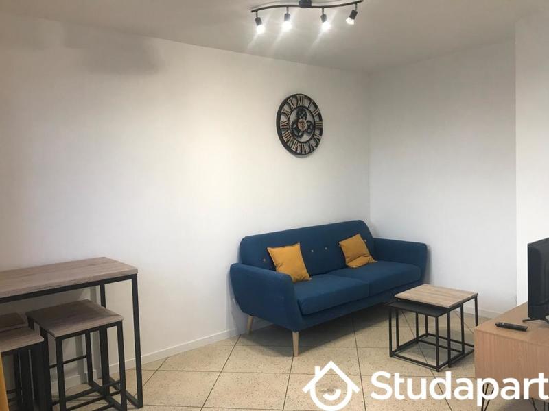 Chambre - 9 m² - 1 pièce