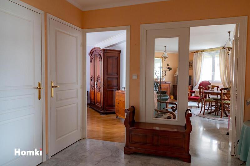 Appartement - 82 m² - 3 pièces