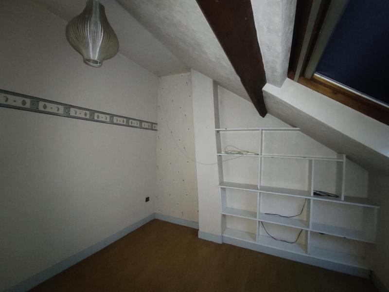 Maison - 215 m² - 8 pièces