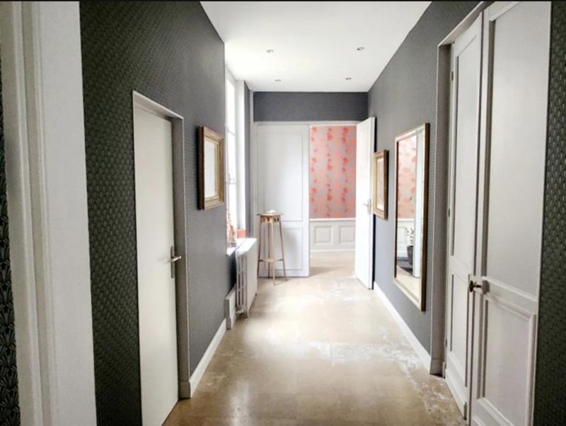 Demeure - 374 m² - 12 pièces