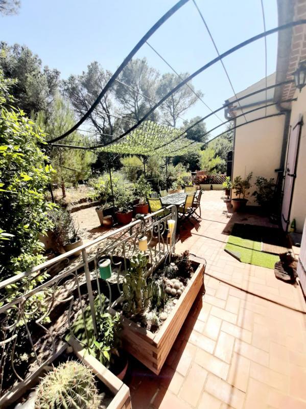 Maison - 210 m² - 9 pièces