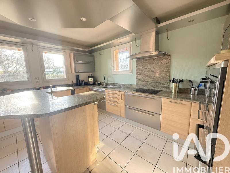 Maison de maîtres - 360 m² - 8 pièces