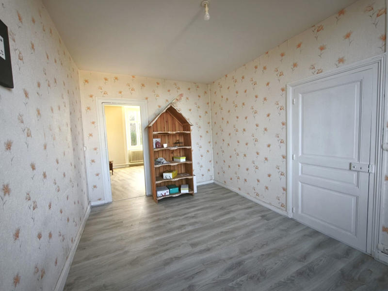 Immeuble - 210 m² - 8 pièces