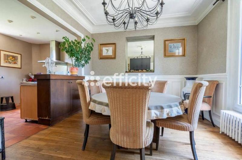 Maison - 176 m² - 7 pièces