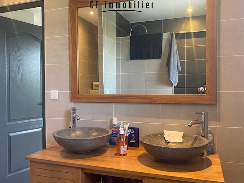 Maison - 101 m² - 5 pièces