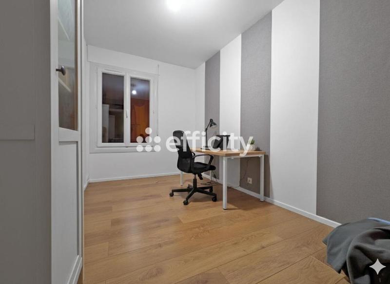 Appartement - 95 m² - 3 pièces