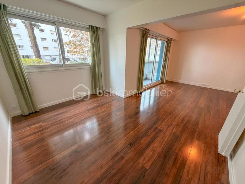 Appartement - 81 m² - 3 pièces