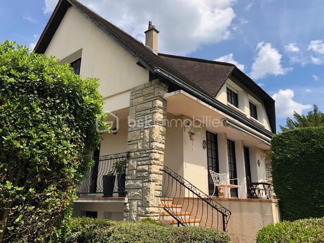 Maison - 171 m² - 6 pièces