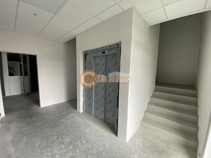 Local d'activité / Entrepôt - 782 m²