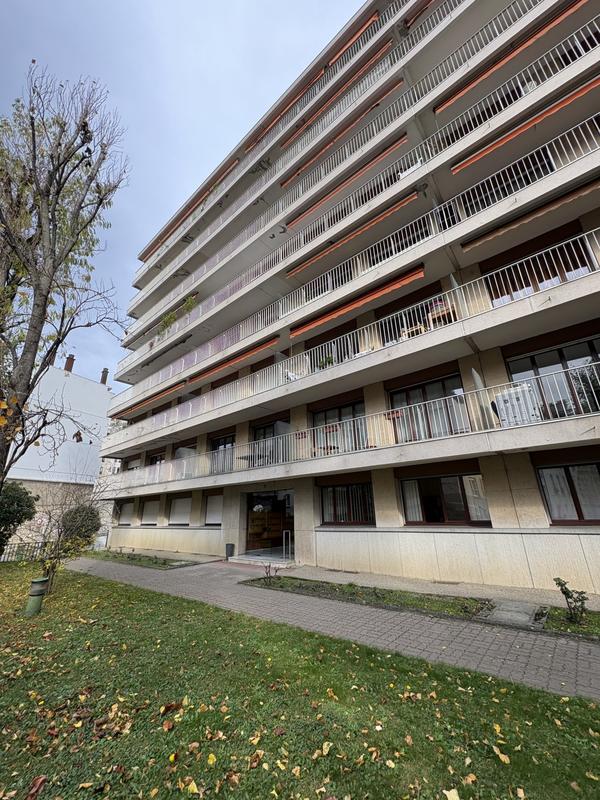 Parking / Garage - 16 m²