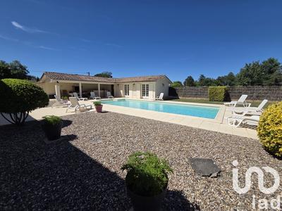 Maison - 440 m² - 15 pièces