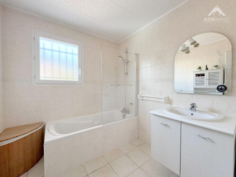 Maison - 140 m² - 5 pièces