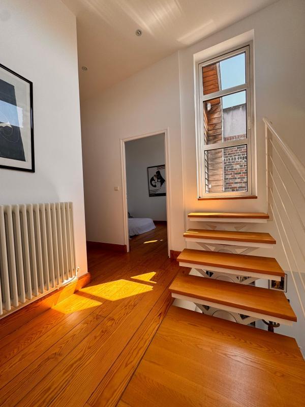 Loft - 176 m² - 4 pièces