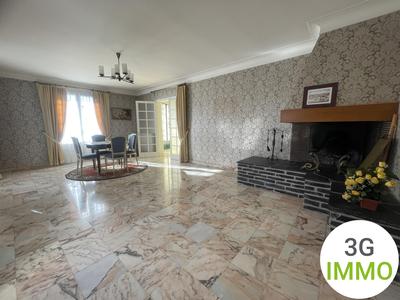 Maison - 174 m² - 6 pièces