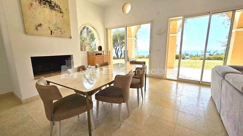 Villa - 430 m² - 8 pièces