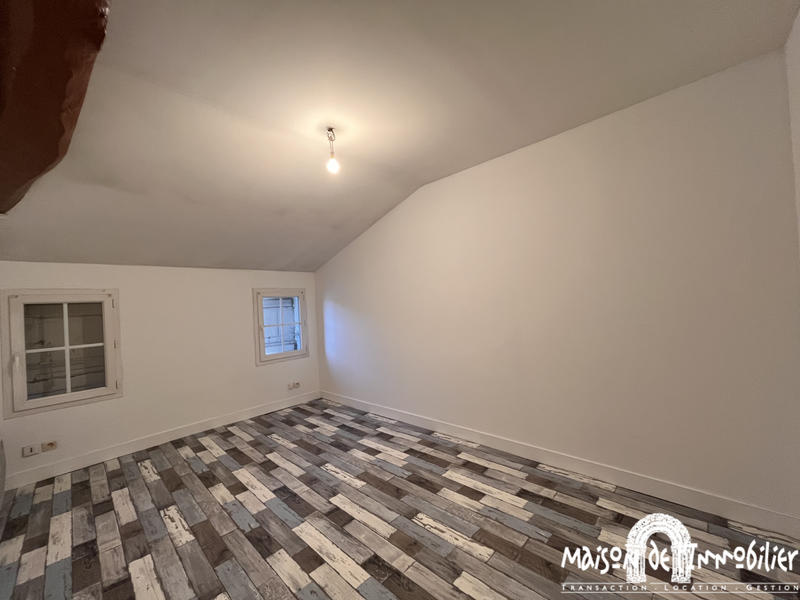 Immeuble - 106 m² - 4 pièces