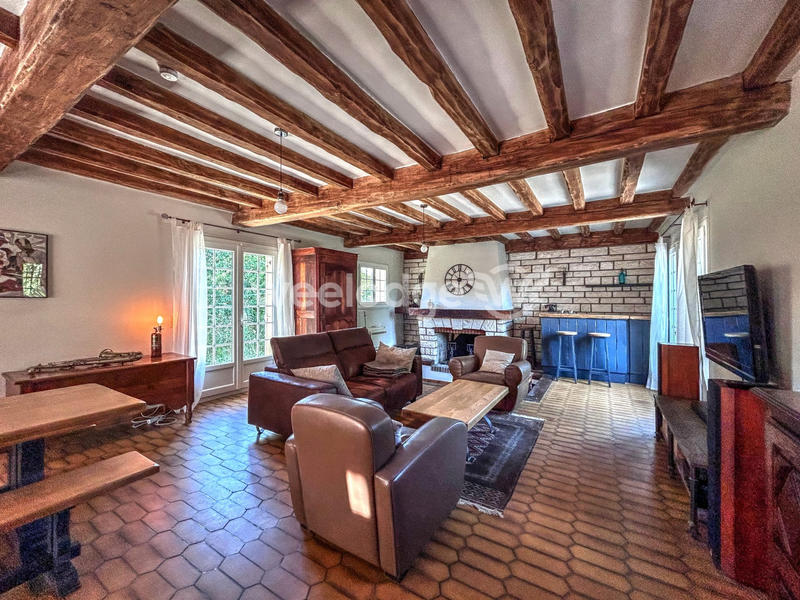 Maison traditionnelle - 185 m² - 5 pièces