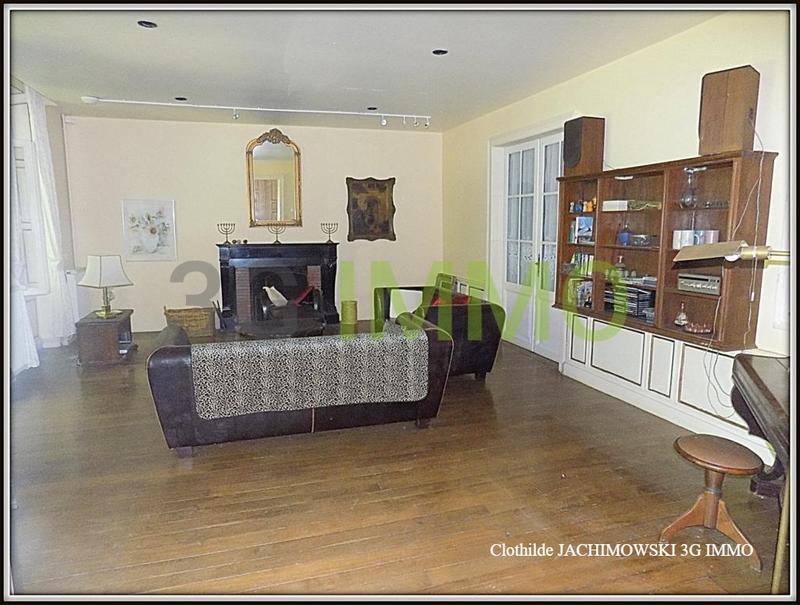 Propriété - 350 m² - 17 pièces