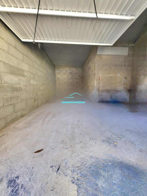 Parking / Garage - 17 m²