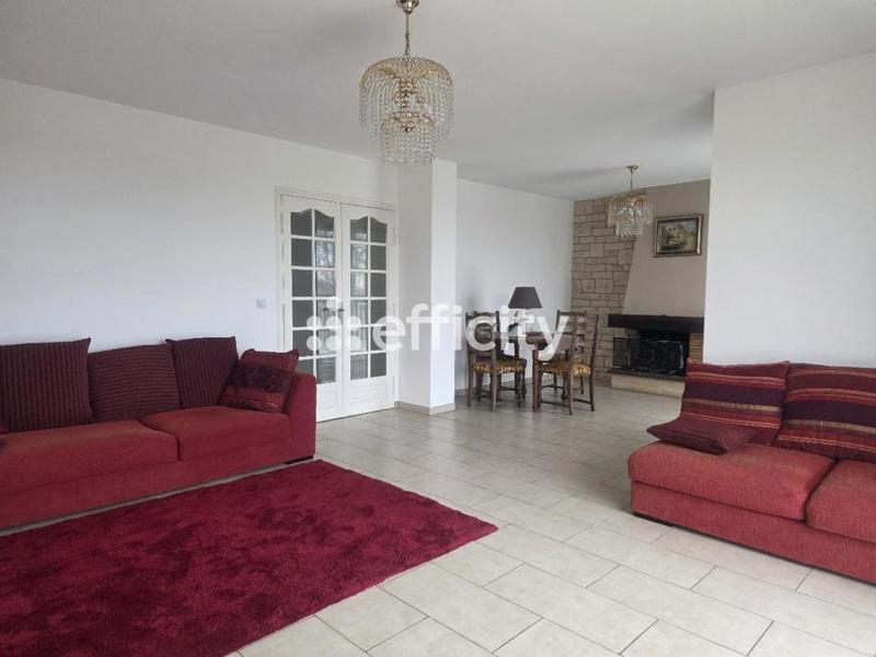 Maison - 180 m² - 7 pièces