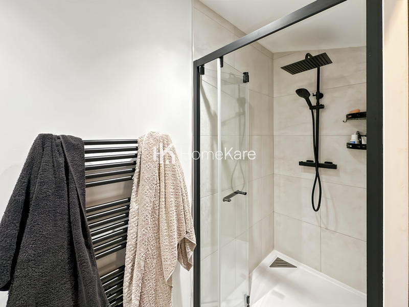 Appartement - 65 m² - 2 pièces