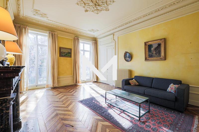 Appartement - 191 m² - 7 pièces