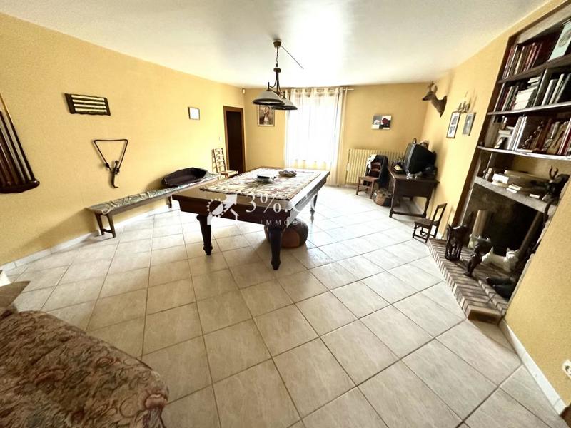 Maison de village - 300 m² - 12 pièces