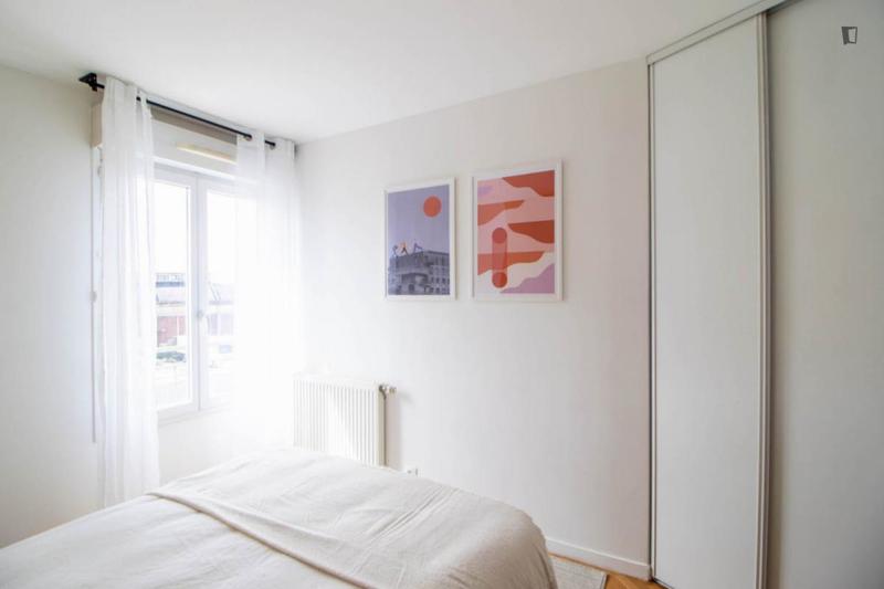 Chambre - 11 m² - 4 pièces