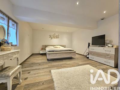 Maison - 178 m² - 6 pièces