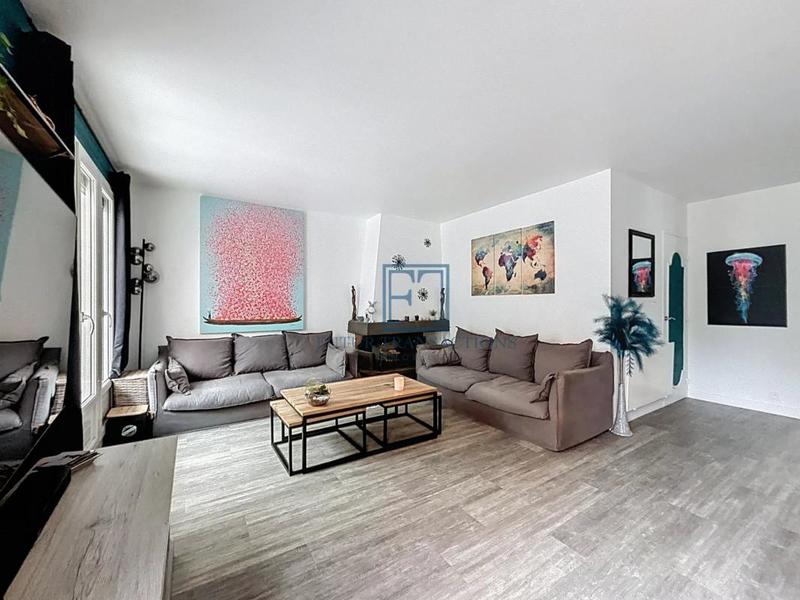 Maison - 111 m² - 5 pièces