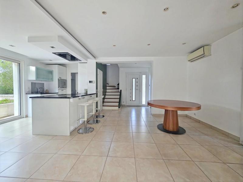 Villa - 120 m² - 5 pièces