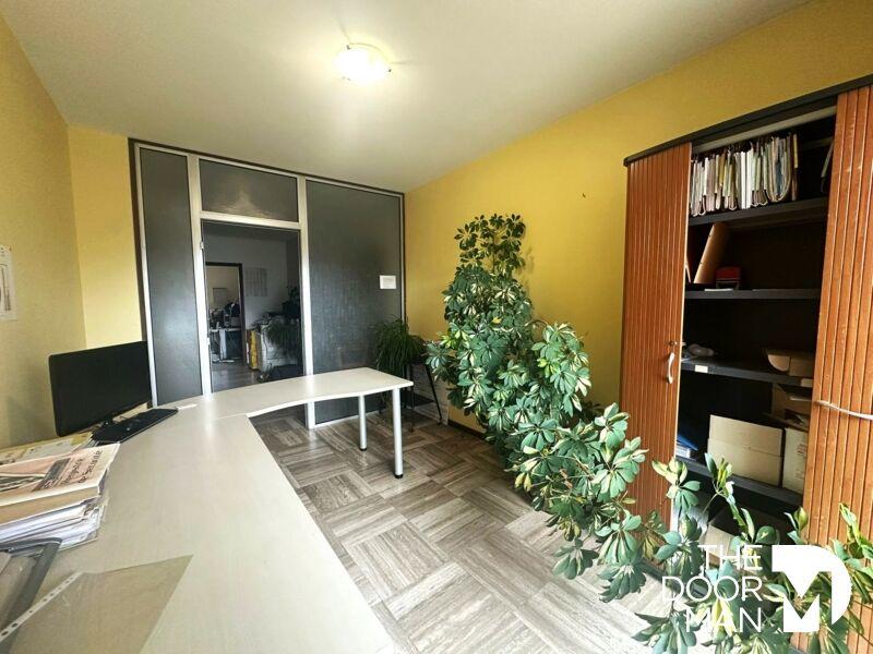Bureau - 74 m² - 4 pièces