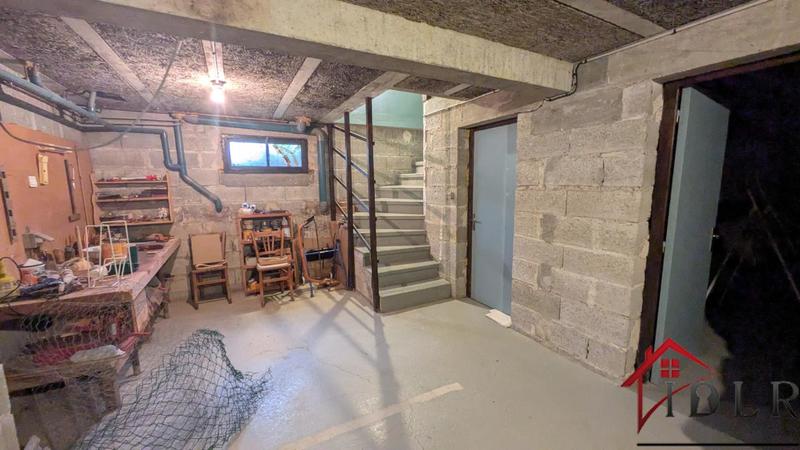 Maison - 210 m² - 6 pièces